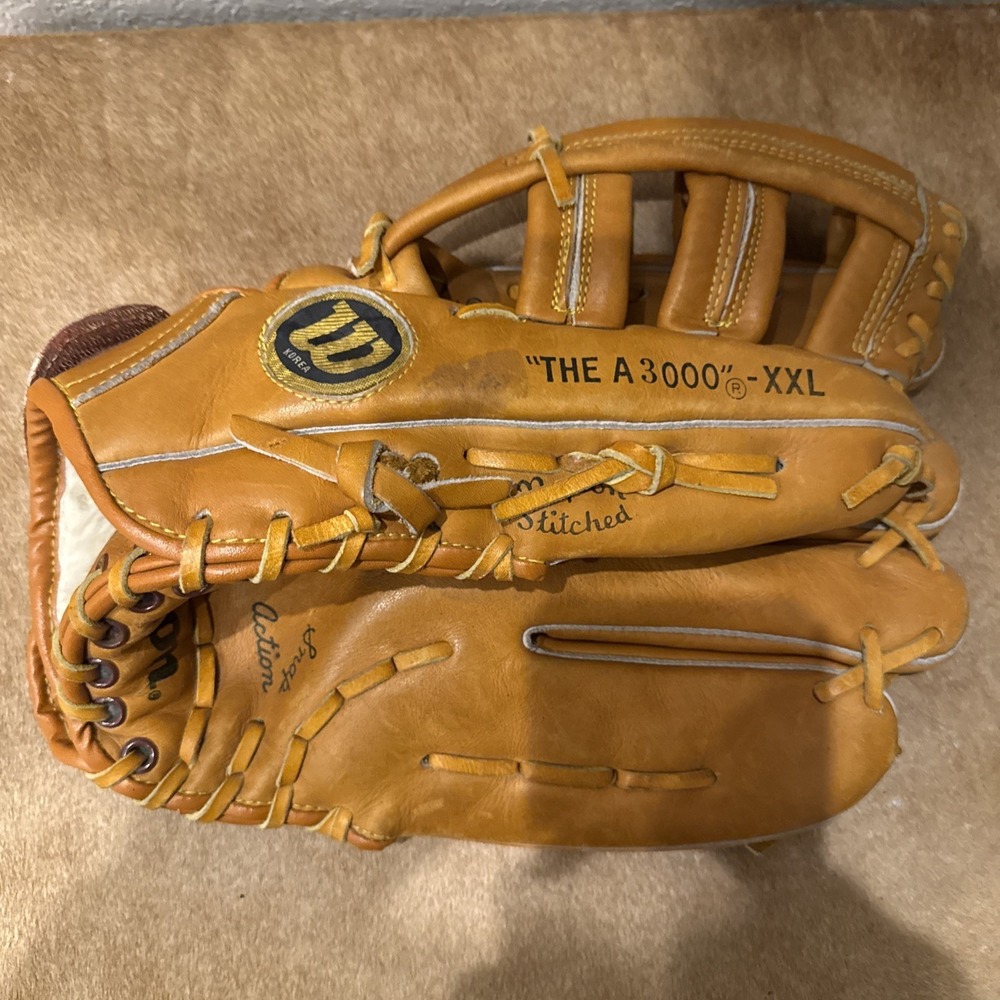 Wilson‎ A3000 XXL Leather Baseball Glove RHT